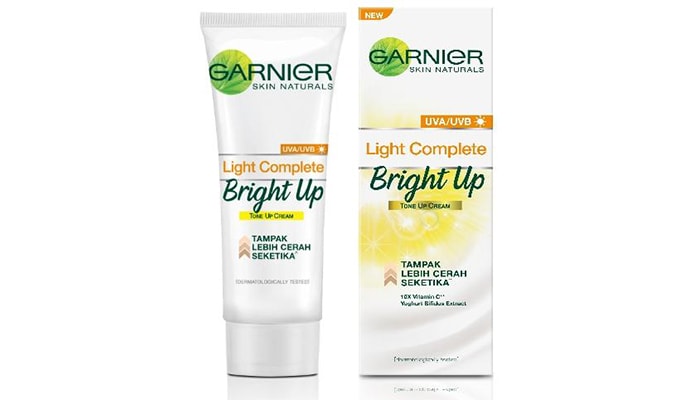 Garnier Light Complete Tone Up Cream